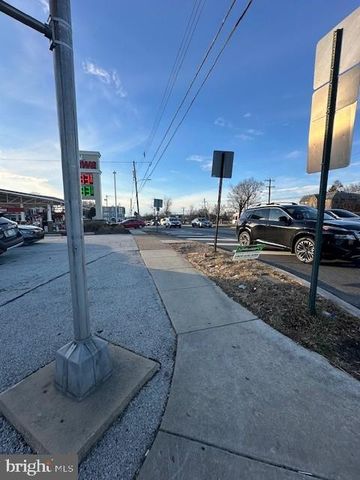8232 WEST CHESTER PIKE, Upper Darby, PA 19082