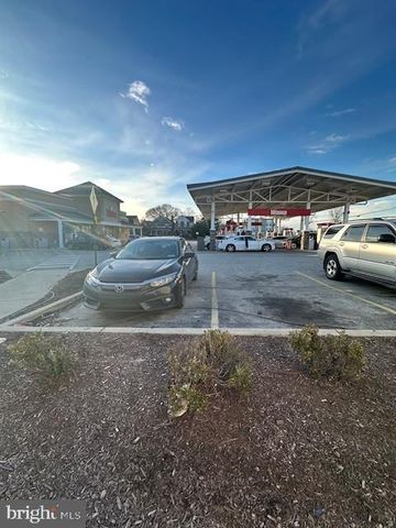 8232 WEST CHESTER PIKE, Upper Darby, PA 19082
