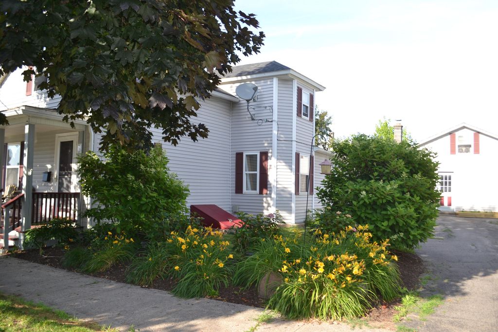 98 Champlain Street Street, Plattsburgh, NY 12901