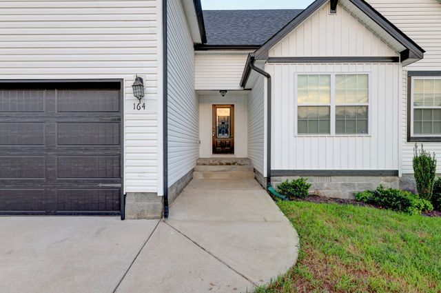 164 Bonnell Dr, Clarksville, TN 37042
