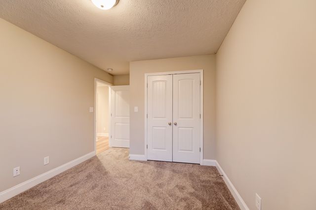 164 Bonnell Dr, Clarksville, TN 37042