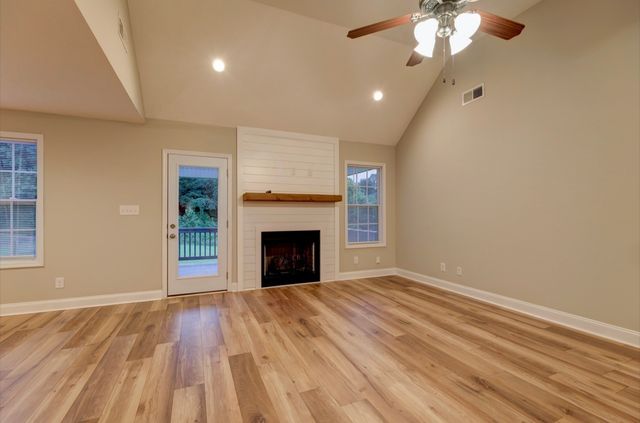 164 Bonnell Dr, Clarksville, TN 37042