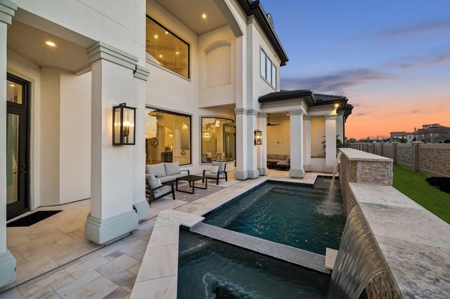 10 Castle Terrace Lane, Richmond, TX 77469