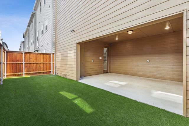 2534 Carmelita Street, Dallas, TX 75212