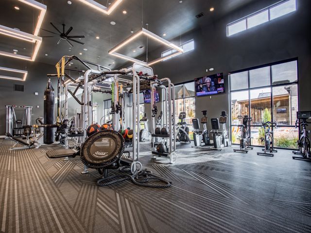 2534 Carmelita Street, Dallas, TX 75212