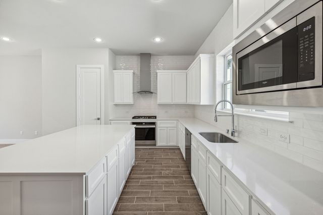 2534 Carmelita Street, Dallas, TX 75212