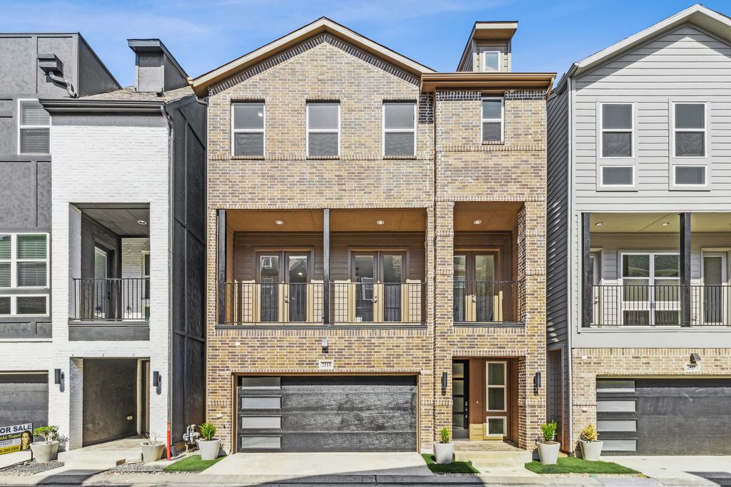 2534 Carmelita Street, Dallas, TX 75212