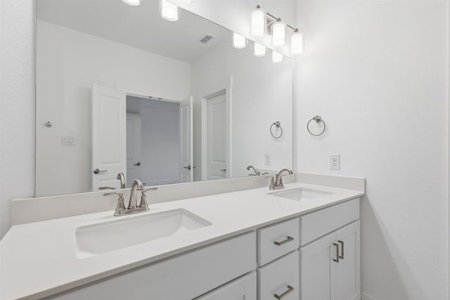 4734 Smokey Quartz Lane, Arlington, TX 76005