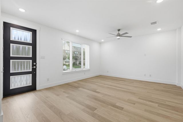 4734 Smokey Quartz Lane, Arlington, TX 76005