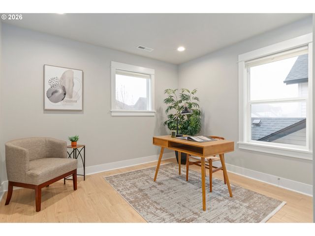 3558 NESTUCCA Loop, Eugene, OR 97408