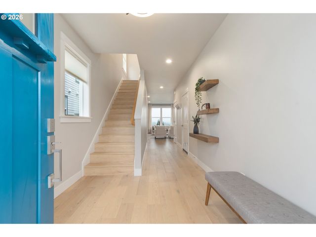 3558 NESTUCCA Loop, Eugene, OR 97408