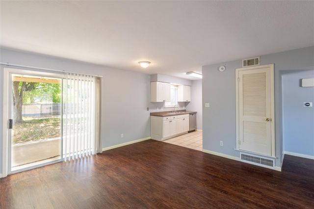 5111 Creekline DR, Austin, TX 78745