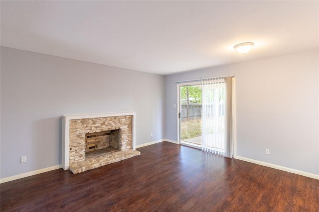 5111 Creekline DR, Austin, TX 78745