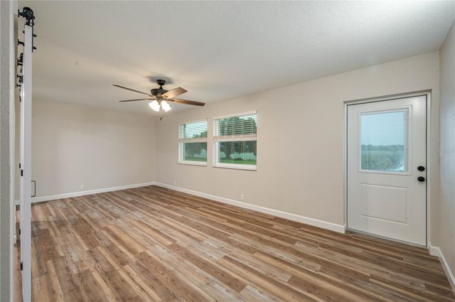 21 LAKE AVENUE, Winter Haven, FL 33880