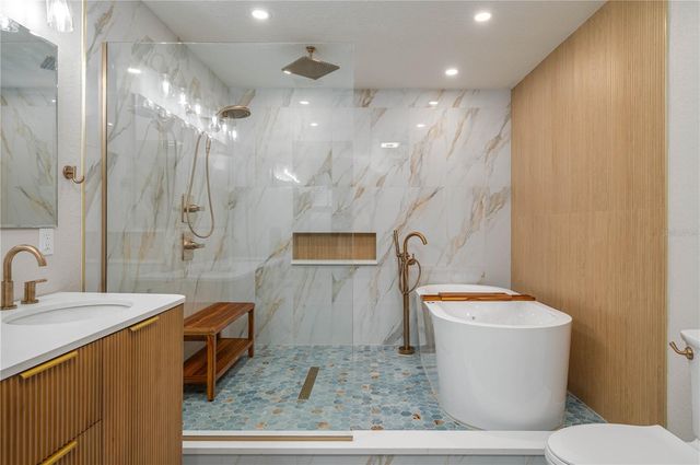 21 LAKE AVENUE, Winter Haven, FL 33880