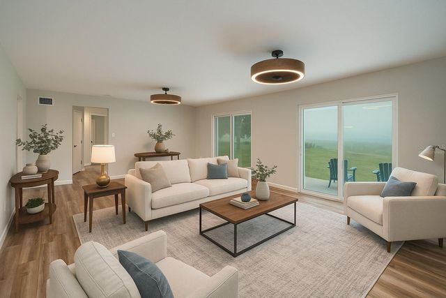 21 LAKE AVENUE, Winter Haven, FL 33880