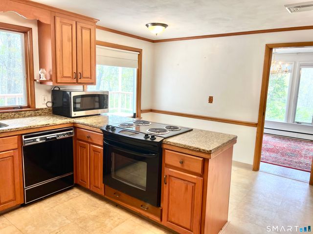 37 Skyline Drive, Farmington, CT 06032