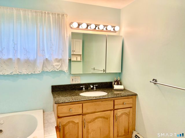 37 Skyline Drive, Farmington, CT 06032