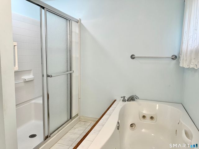 37 Skyline Drive, Farmington, CT 06032