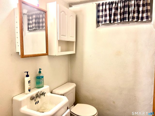 37 Skyline Drive, Farmington, CT 06032