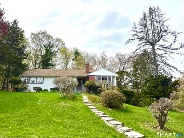 37 Skyline Drive, Farmington, CT 06032