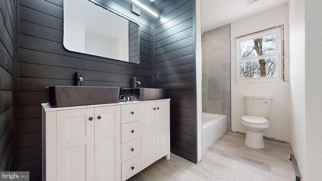 15 WAYNE DR, Somers Point, NJ 08244