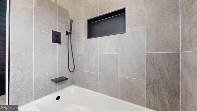 15 WAYNE DR, Somers Point, NJ 08244