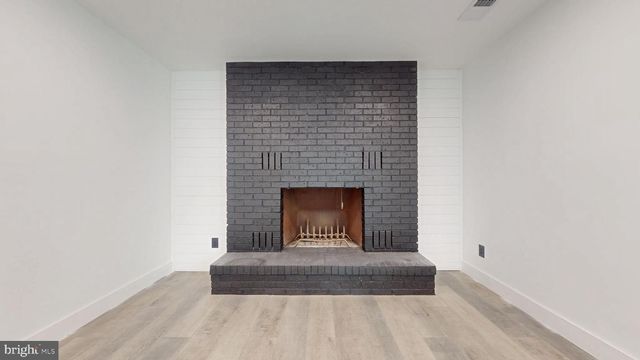 15 WAYNE DR, Somers Point, NJ 08244