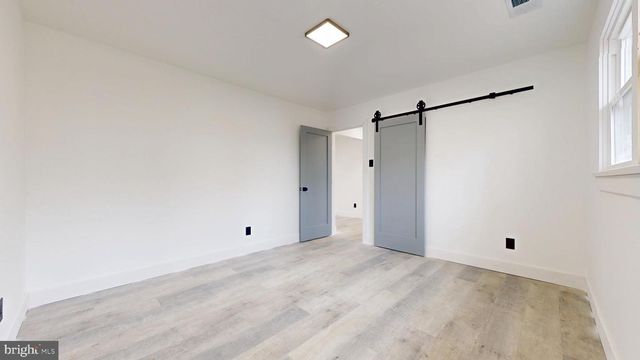 15 WAYNE DR, Somers Point, NJ 08244