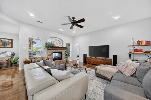 5804 Sabine Dr, Midland, TX 79707