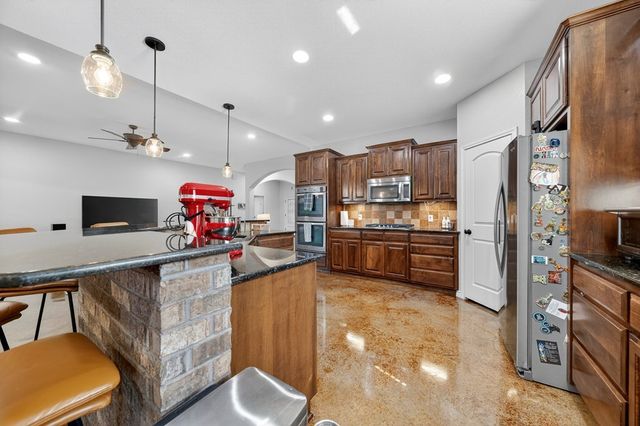 5804 Sabine Dr, Midland, TX 79707