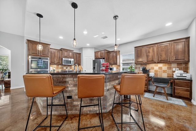 5804 Sabine Dr, Midland, TX 79707