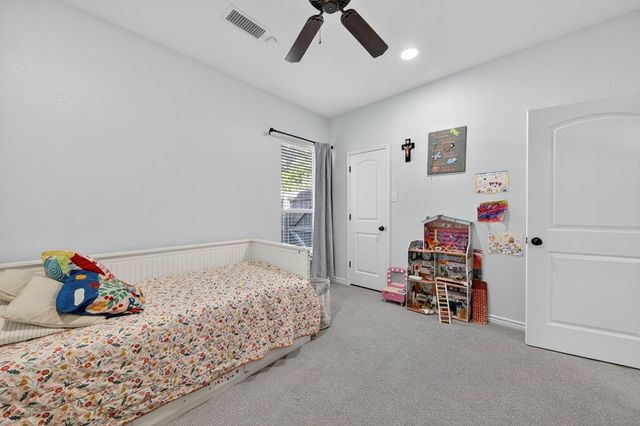 5804 Sabine Dr, Midland, TX 79707