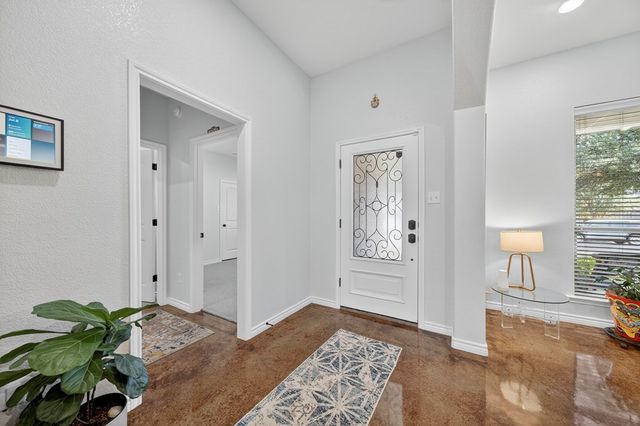 5804 Sabine Dr, Midland, TX 79707