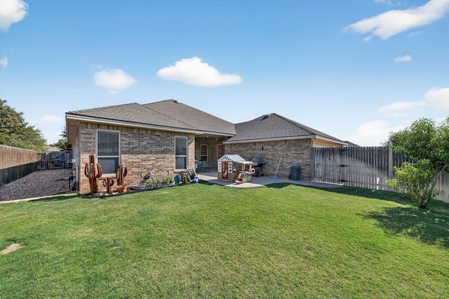 5804 Sabine Dr, Midland, TX 79707