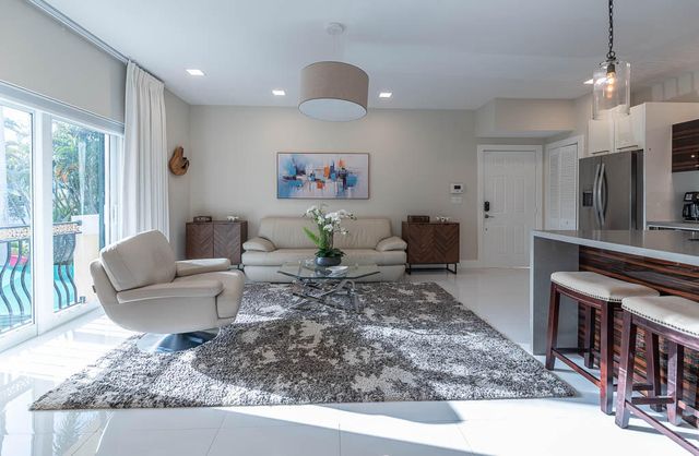 901 Bermuda Gardens Road 2, Delray Beach, FL 33483