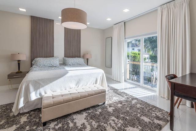 901 Bermuda Gardens Road 2, Delray Beach, FL 33483