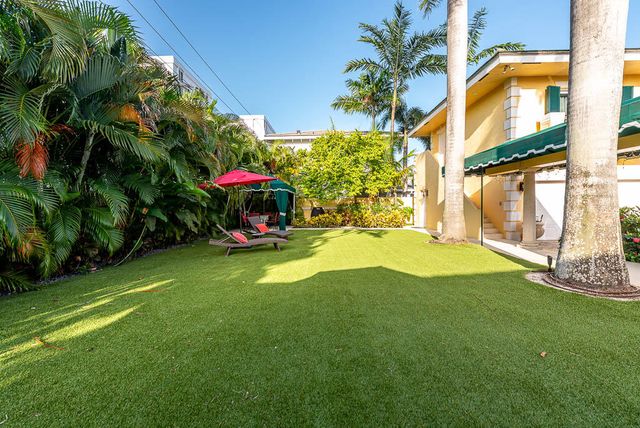 901 Bermuda Gardens Road 2, Delray Beach, FL 33483