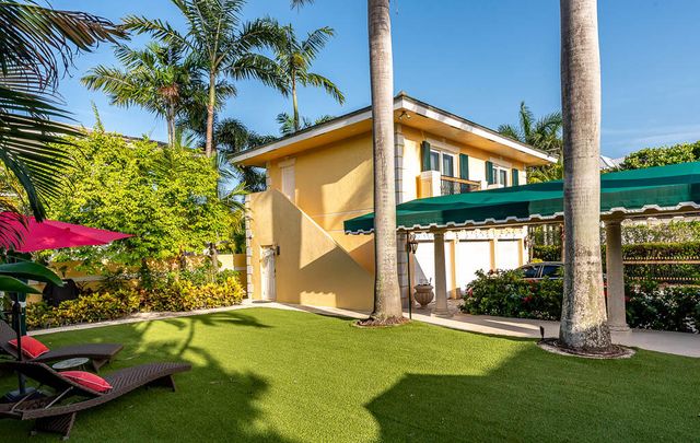 901 Bermuda Gardens Road 2, Delray Beach, FL 33483