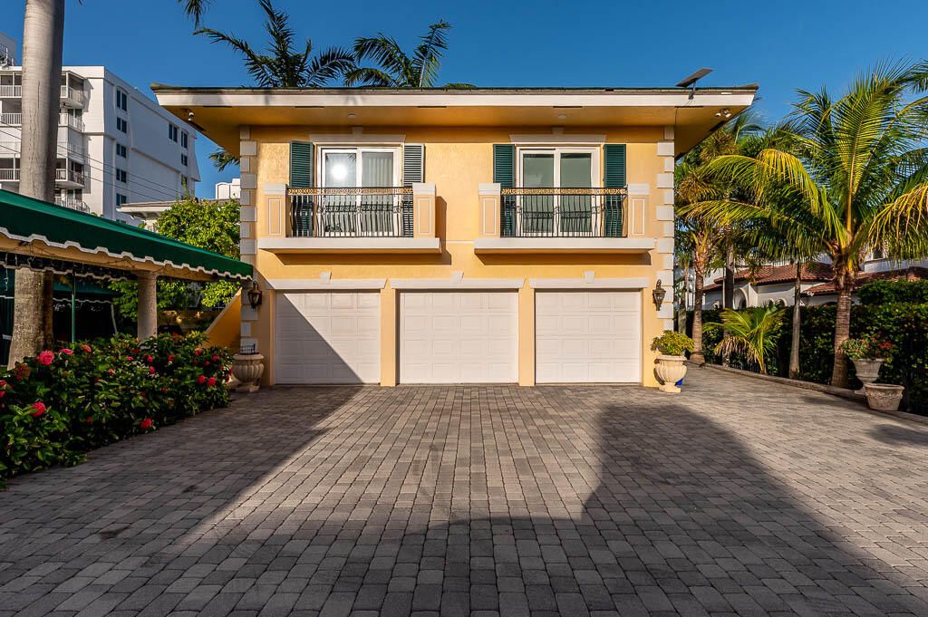 901 Bermuda Gardens Road 2, Delray Beach, FL 33483