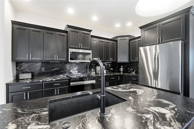 2611 Patrick Henry Drive, Beavercreek Twp, OH 45434