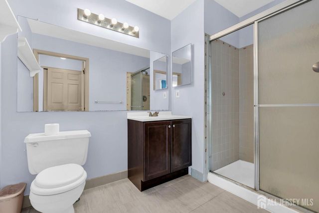 143 Sapphire Lane, Franklin, NJ 08823