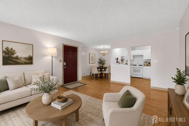 143 Sapphire Lane, Franklin, NJ 08823