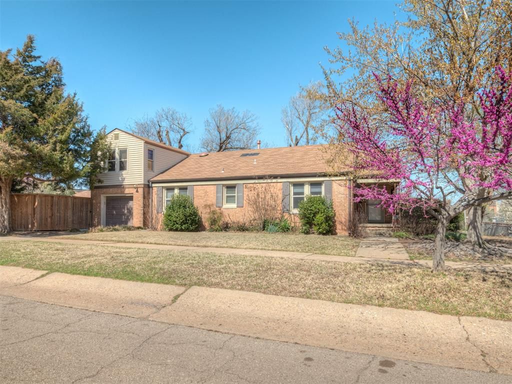 Image 1 of property listing at 2201 N Gatewood Avenue, Oklahoma City, OK 73106