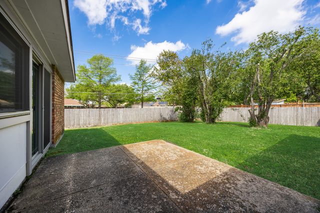 729 Via Altos, Mesquite, TX 75150