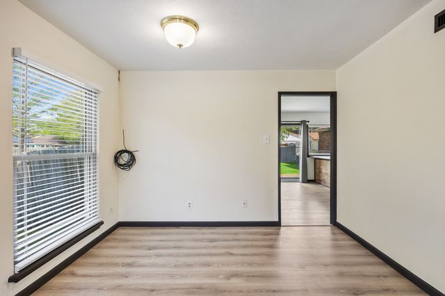 729 Via Altos, Mesquite, TX 75150