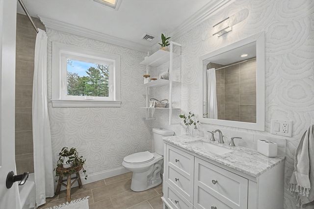 16 Forest Rd, Westwood, MA 02090