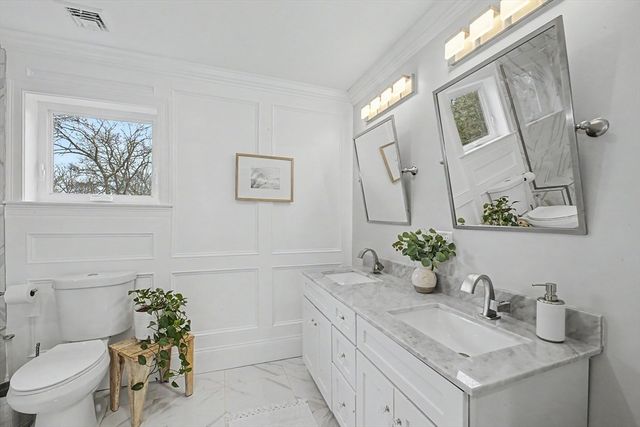 16 Forest Rd, Westwood, MA 02090