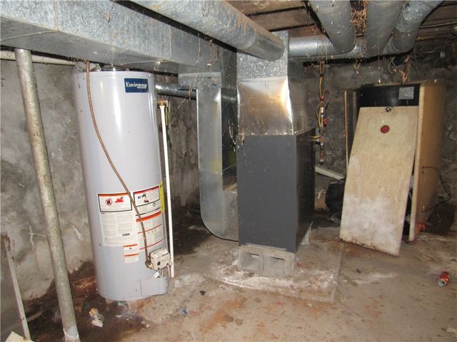 86 Water Street, Lyons, NY 14489