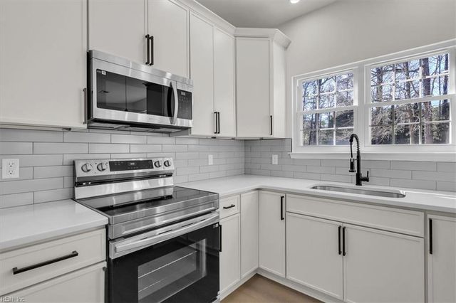 3664 Mardean DR, Chesapeake, VA 23321